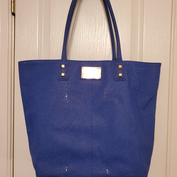 BeBe Woman's Tote - Picture 1 of 8